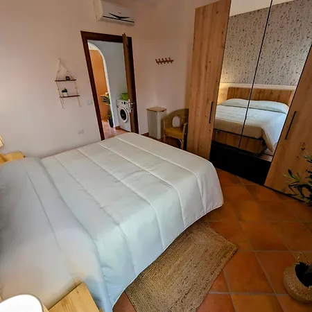 Apartment Olivastro Murta Maria